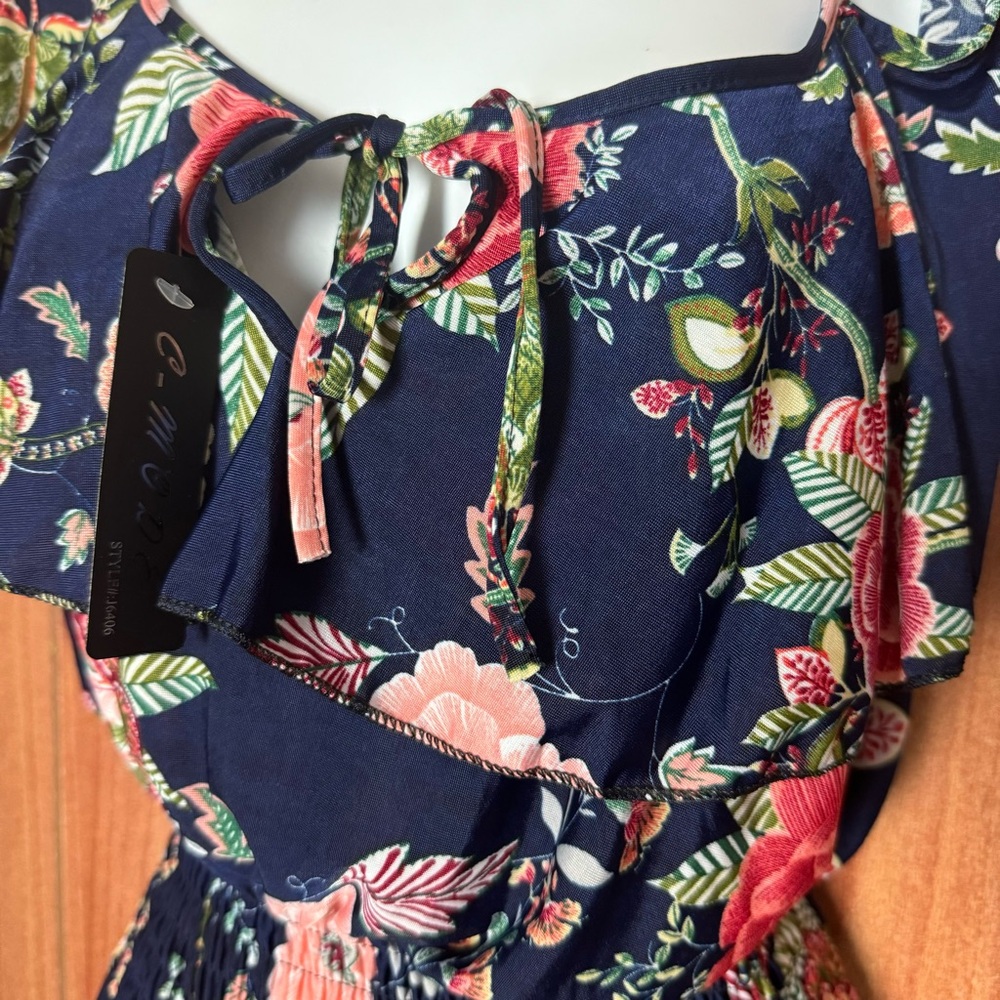 C-Mode Floral one size women’s dress - Picture 2 of 5